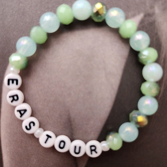 Taylor Swift Inspired Friendship Bracelets Set of 4 - Picture 4 of 5